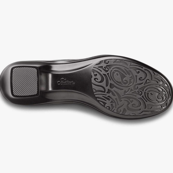 Dr. Comfort Chic Tan Heels for Every Occasion - Picture 3 of 7